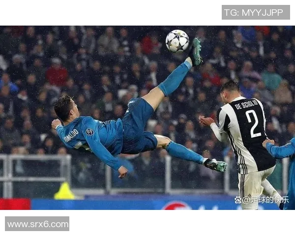 足球明星C罗惊人跳跃高度揭秘挑战极限的运动天赋与训练秘诀